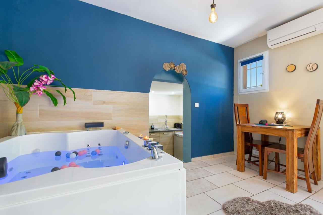 Love Room Beauté - Suites avec Jacuzzi Puget-sur-Argens Exterior foto